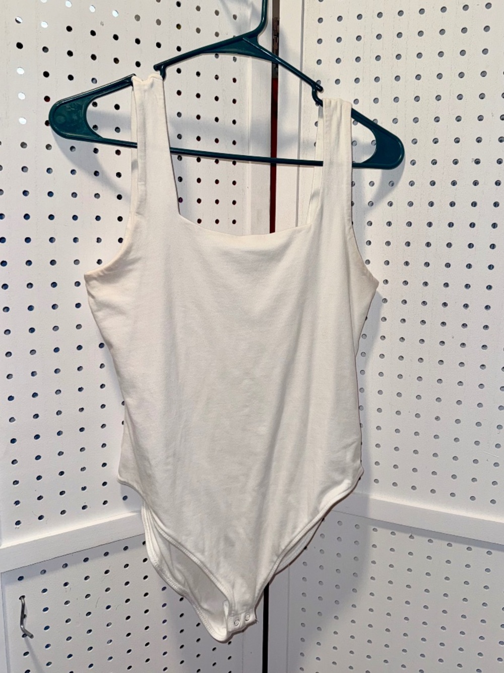 Old Navy Women’s White Square-Neck Sleeveless Bodysuit - Size Small